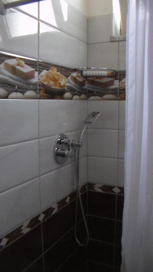 Shkoder Hotel Temali Exteriör bild