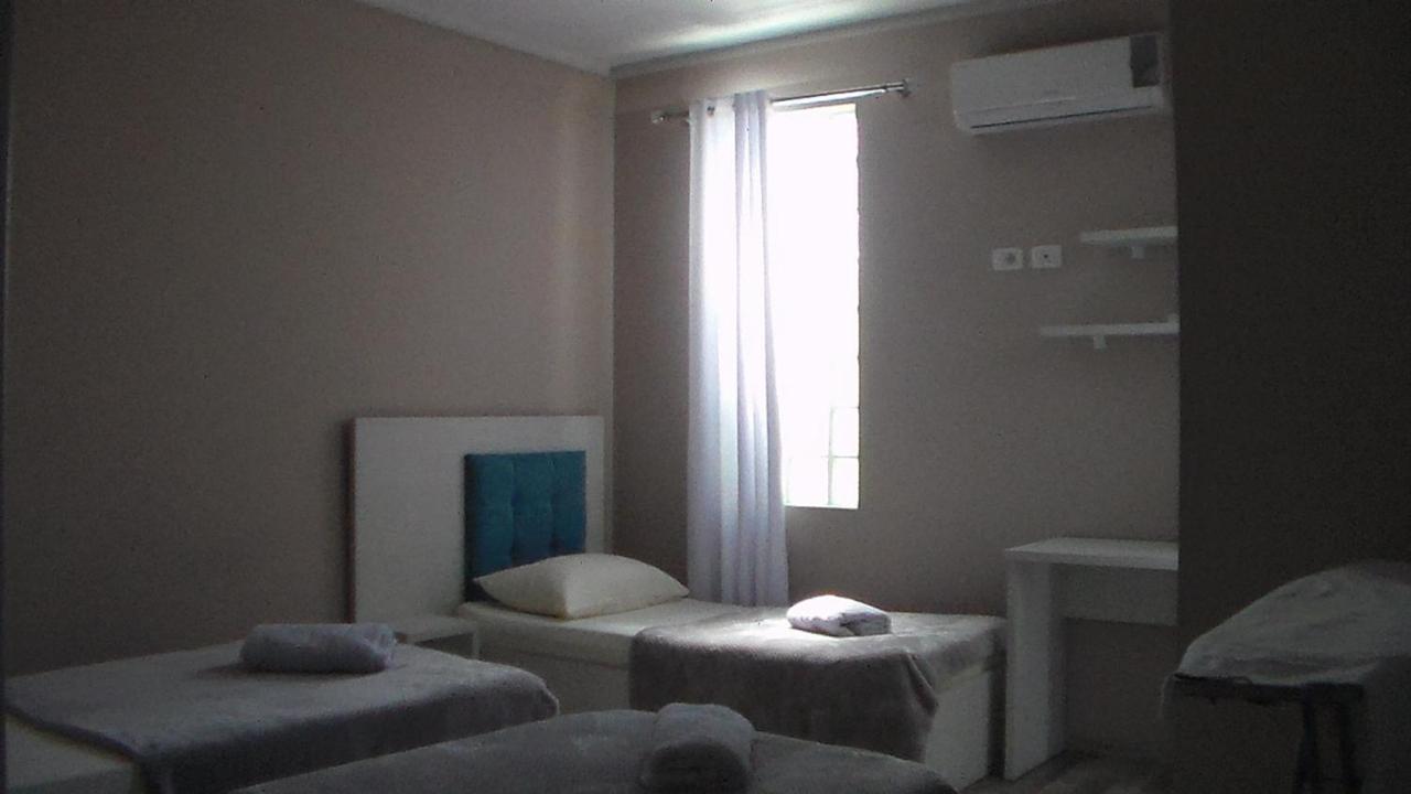 Shkoder Hotel Temali Exteriör bild
