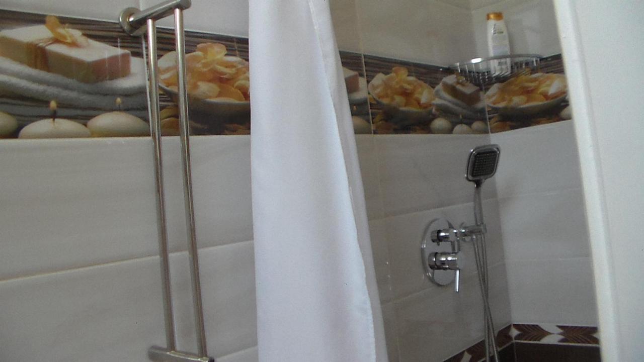 Shkoder Hotel Temali Exteriör bild